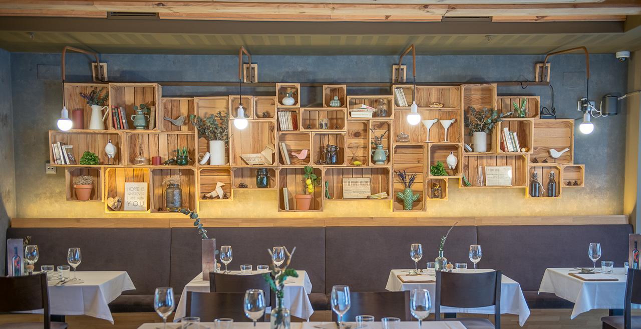 Apartahotel&Spa Jacetania Jaca Zewnętrze zdjęcie